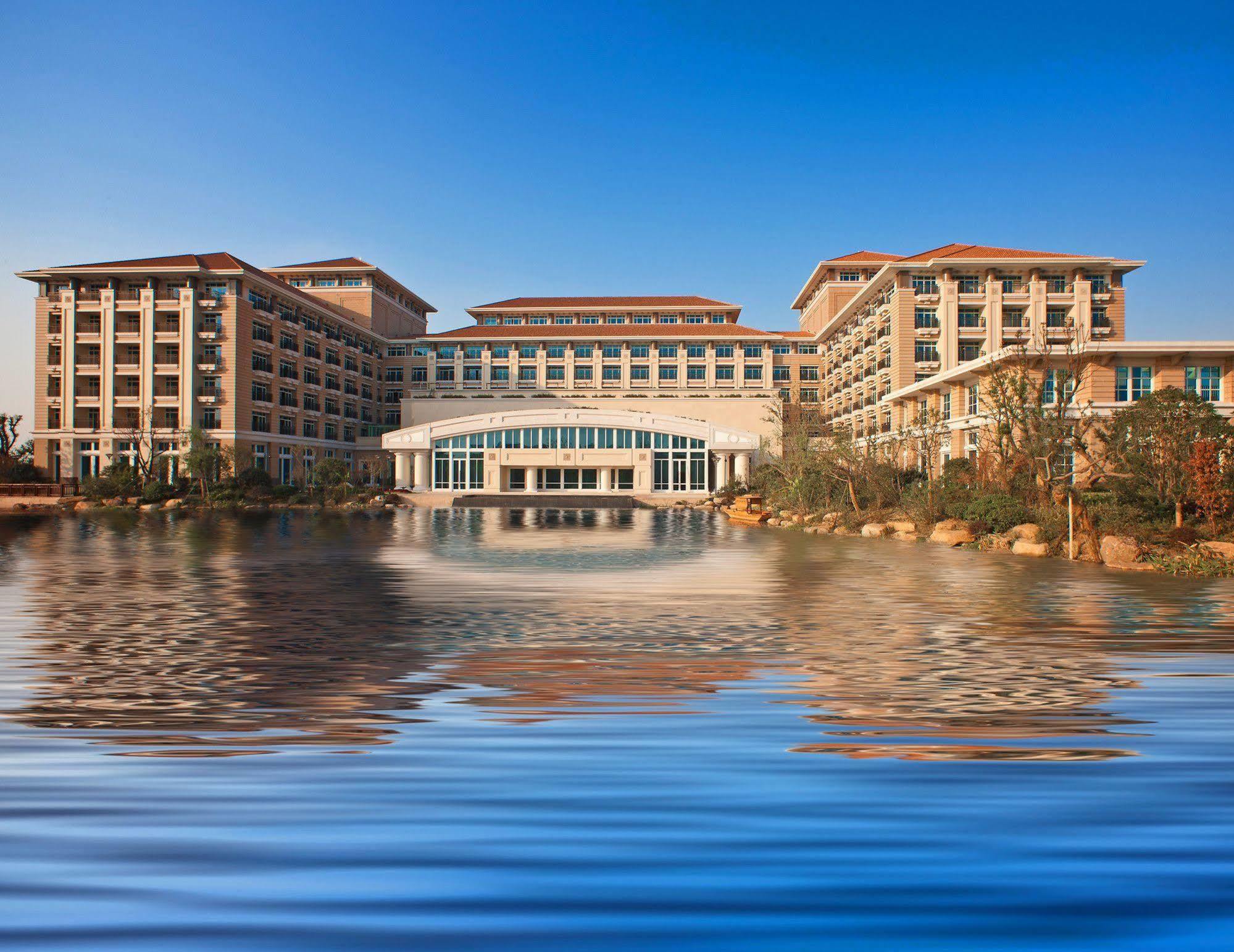 Sheraton Changzhou Wujin Hotel Exterior photo
